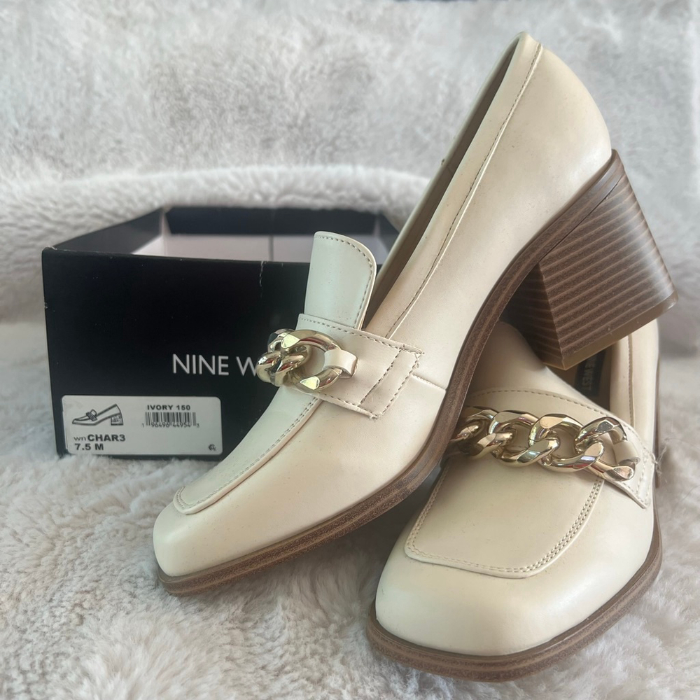 NIB Women's Nine West Char Ivory Loafers with Gold Chain Size 7.5 - Picture 3 of 10